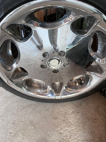 Mercedes chrome alloy wheel